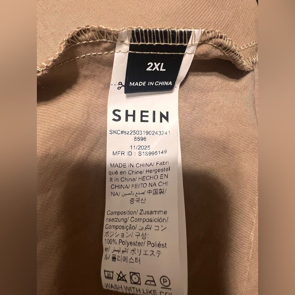 SHEIN Metallic Gold Ruffle Blouse.Sz/2XL - Picture 7 of 8